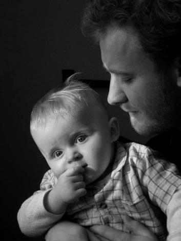 Nie ma jak u Taty<a href="profile.php?lookup=145"> - borys gawalkiewicz</a><br/>
		         Komentarzy: 3
 Obejrzano:  28246 Ocena: <img src="images/star.gif" alt="*" style="vertical-align:middle"/><img src="images/star.gif" alt="*" style="vertical-align:middle"/><img src="images/star.gif" alt="*" style="vertical-align:middle"/><img src="images/star.gif" alt="*" style="vertical-align:middle"/><img src="images/star.gif" alt="*" style="vertical-align:middle"/>
