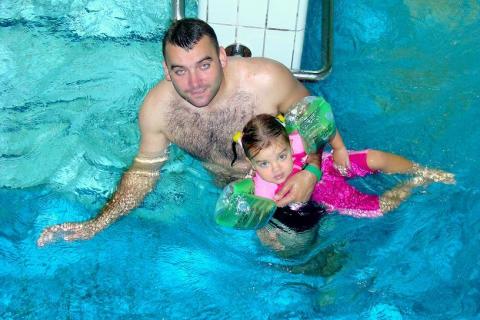 :-)<a href="profile.php?lookup=381"> - anitaulka</a><br/>
		         Komentarzy: 0
 Obejrzano:  24515 Ocena: <img src="images/star.gif" alt="*" style="vertical-align:middle"/><img src="images/star.gif" alt="*" style="vertical-align:middle"/><img src="images/star.gif" alt="*" style="vertical-align:middle"/><img src="images/star.gif" alt="*" style="vertical-align:middle"/><img src="images/star.gif" alt="*" style="vertical-align:middle"/>
