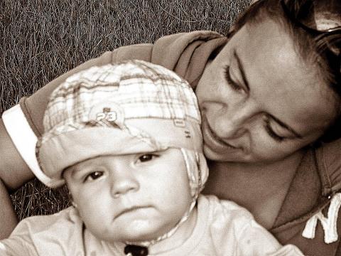  mama i ja !!<a href="profile.php?lookup=352"> - senepa</a><br/>
		         Komentarzy: 1
 Obejrzano:  26893 Ocena: <img src="images/star.gif" alt="*" style="vertical-align:middle"/><img src="images/star.gif" alt="*" style="vertical-align:middle"/><img src="images/star.gif" alt="*" style="vertical-align:middle"/><img src="images/star.gif" alt="*" style="vertical-align:middle"/><img src="images/star.gif" alt="*" style="vertical-align:middle"/>
