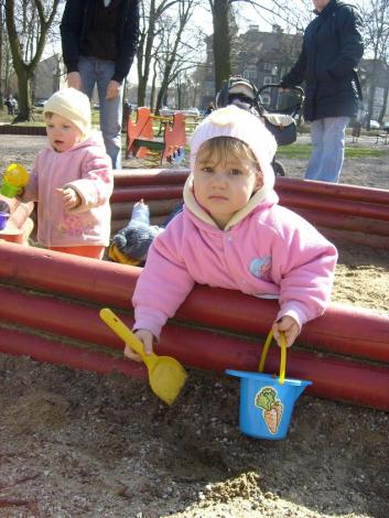 Martynka<a href="profile.php?lookup=124"> - MamaMartynki2005</a><br/>
		         Komentarzy: 0
 Obejrzano:  30733 Ocena: Brak
