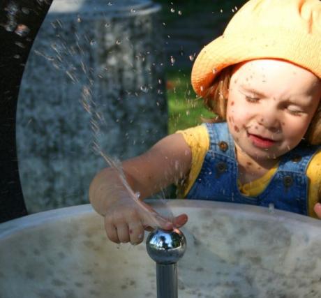 Woda..WODAAAA<a href="profile.php?lookup=44"> - Majeczka</a><br/>
		         Komentarzy: 2
 Obejrzano:  20750 Ocena: Brak
