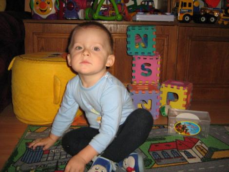 Ja i moje zabaweczki<a href="profile.php?lookup=111"> - SzczesliwaMamusia</a><br/>
		         Komentarzy: 0
 Obejrzano:  29469 Ocena: <img src="images/star.gif" alt="*" style="vertical-align:middle"/><img src="images/star.gif" alt="*" style="vertical-align:middle"/><img src="images/star.gif" alt="*" style="vertical-align:middle"/><img src="images/star.gif" alt="*" style="vertical-align:middle"/>
