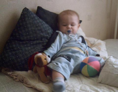 mati<a href="profile.php?lookup=176"> - mATEUSZ f</a><br/>
		         Komentarzy: 0
 Obejrzano:  35568 Ocena: <img src="images/star.gif" alt="*" style="vertical-align:middle"/><img src="images/star.gif" alt="*" style="vertical-align:middle"/><img src="images/star.gif" alt="*" style="vertical-align:middle"/><img src="images/star.gif" alt="*" style="vertical-align:middle"/>
