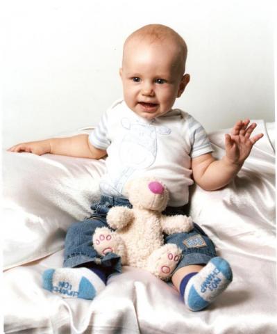 usmiech<a href="profile.php?lookup=128"> - bialalis</a><br/>
		         Komentarzy: 1
 Obejrzano:  33373 Ocena: <img src="images/star.gif" alt="*" style="vertical-align:middle"/><img src="images/star.gif" alt="*" style="vertical-align:middle"/><img src="images/star.gif" alt="*" style="vertical-align:middle"/><img src="images/star.gif" alt="*" style="vertical-align:middle"/><img src="images/star.gif" alt="*" style="vertical-align:middle"/>
