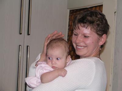 Lilianka i babcia<a href="profile.php?lookup=278"> - nikola19861</a><br/>
		         Komentarzy: 0
 Obejrzano:  29048 Ocena: Brak
