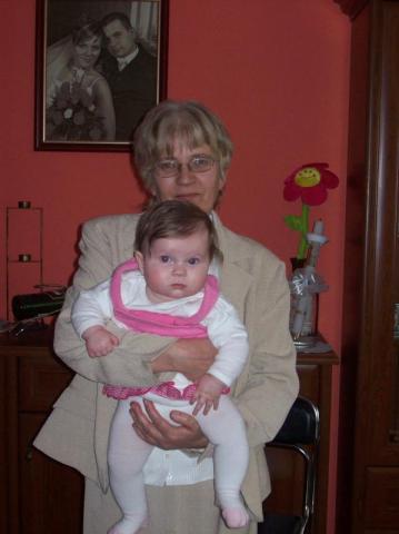 Hania<a href="profile.php?lookup=215"> - szymon</a><br/>
		         Komentarzy: 0
 Obejrzano:  43881 Ocena: <img src="images/star.gif" alt="*" style="vertical-align:middle"/><img src="images/star.gif" alt="*" style="vertical-align:middle"/><img src="images/star.gif" alt="*" style="vertical-align:middle"/><img src="images/star.gif" alt="*" style="vertical-align:middle"/>
