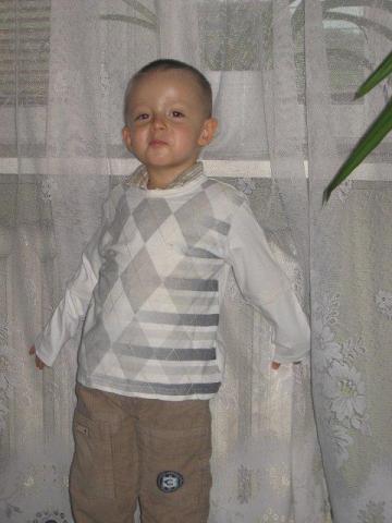 Patryk<a href="profile.php?lookup=463"> - dagusia</a><br/>
		         Komentarzy: 1
 Obejrzano:  35387 Ocena: <img src="images/star.gif" alt="*" style="vertical-align:middle"/><img src="images/star.gif" alt="*" style="vertical-align:middle"/><img src="images/star.gif" alt="*" style="vertical-align:middle"/><img src="images/star.gif" alt="*" style="vertical-align:middle"/><img src="images/star.gif" alt="*" style="vertical-align:middle"/>
