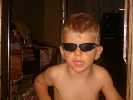 Mały boss<a href="profile.php?lookup=26"> - danka9</a><br/>
		         Komentarzy: 0
 Obejrzano:  29819 Ocena: <img src="images/star.gif" alt="*" style="vertical-align:middle"/><img src="images/star.gif" alt="*" style="vertical-align:middle"/><img src="images/star.gif" alt="*" style="vertical-align:middle"/><img src="images/star.gif" alt="*" style="vertical-align:middle"/>
