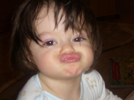 marcepanowa minka<a href="profile.php?lookup=61"> - sylwia1852</a><br/>
		         Komentarzy: 4
 Obejrzano:  39861 Ocena: <img src="images/star.gif" alt="*" style="vertical-align:middle"/><img src="images/star.gif" alt="*" style="vertical-align:middle"/><img src="images/star.gif" alt="*" style="vertical-align:middle"/><img src="images/star.gif" alt="*" style="vertical-align:middle"/><img src="images/star.gif" alt="*" style="vertical-align:middle"/>
