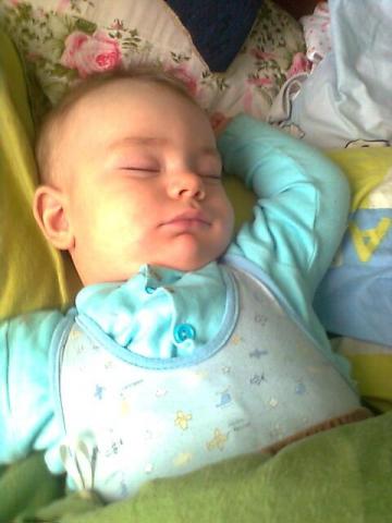 Krystus<a href="profile.php?lookup=440"> - magda09</a><br/>
		         Komentarzy: 1
 Obejrzano:  28436 Ocena: <img src="images/star.gif" alt="*" style="vertical-align:middle"/><img src="images/star.gif" alt="*" style="vertical-align:middle"/><img src="images/star.gif" alt="*" style="vertical-align:middle"/><img src="images/star.gif" alt="*" style="vertical-align:middle"/><img src="images/star.gif" alt="*" style="vertical-align:middle"/>
