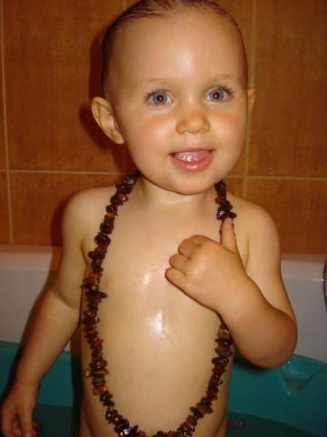 mała dama<a href="profile.php?lookup=227"> - kaka</a><br/>
		         Komentarzy: 1
 Obejrzano:  30693 Ocena: <img src="images/star.gif" alt="*" style="vertical-align:middle"/><img src="images/star.gif" alt="*" style="vertical-align:middle"/><img src="images/star.gif" alt="*" style="vertical-align:middle"/><img src="images/star.gif" alt="*" style="vertical-align:middle"/><img src="images/star.gif" alt="*" style="vertical-align:middle"/>
