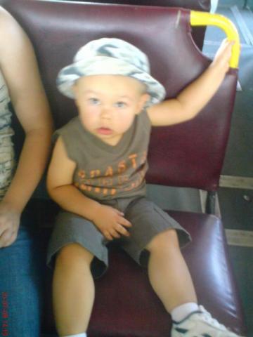 Podróżuję<a href="profile.php?lookup=176"> - mATEUSZ f</a><br/>
		         Komentarzy: 1
 Obejrzano:  33676 Ocena: <img src="images/star.gif" alt="*" style="vertical-align:middle"/><img src="images/star.gif" alt="*" style="vertical-align:middle"/><img src="images/star.gif" alt="*" style="vertical-align:middle"/><img src="images/star.gif" alt="*" style="vertical-align:middle"/>
