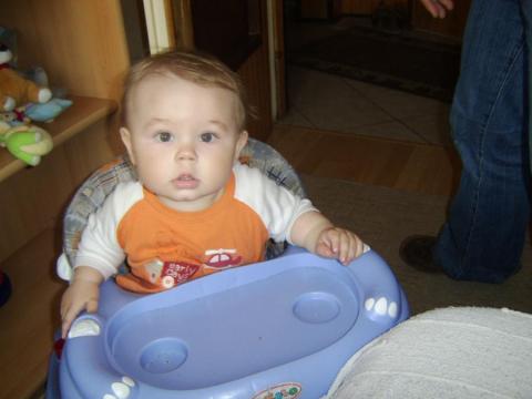 w chodziku<a href="profile.php?lookup=176"> - mATEUSZ f</a><br/>
		         Komentarzy: 0
 Obejrzano:  47266 Ocena: <img src="images/star.gif" alt="*" style="vertical-align:middle"/><img src="images/star.gif" alt="*" style="vertical-align:middle"/><img src="images/star.gif" alt="*" style="vertical-align:middle"/><img src="images/star.gif" alt="*" style="vertical-align:middle"/>
