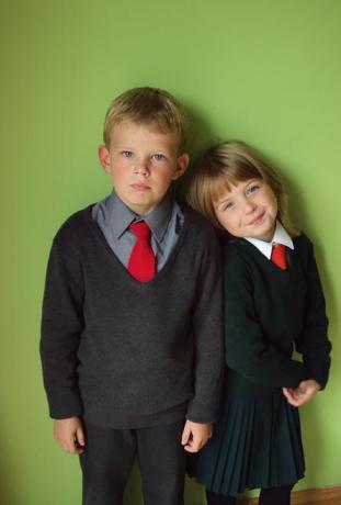 mundurki szkolne<a href="profile.php?lookup=573"> - monika0508</a><br/>
		         Komentarzy: 1
 Obejrzano:  28398 Ocena: <img src="images/star.gif" alt="*" style="vertical-align:middle"/><img src="images/star.gif" alt="*" style="vertical-align:middle"/><img src="images/star.gif" alt="*" style="vertical-align:middle"/><img src="images/star.gif" alt="*" style="vertical-align:middle"/><img src="images/star.gif" alt="*" style="vertical-align:middle"/>
