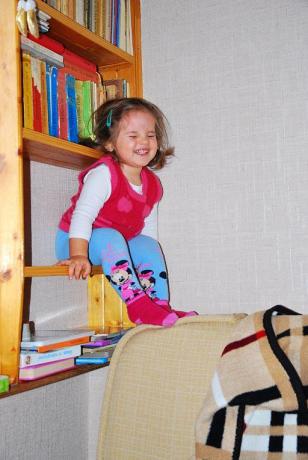 no weź tu krzyknij ...<a href="profile.php?lookup=240"> - maama</a><br/>
		         Komentarzy: 1
 Obejrzano:  27339 Ocena: <img src="images/star.gif" alt="*" style="vertical-align:middle"/><img src="images/star.gif" alt="*" style="vertical-align:middle"/><img src="images/star.gif" alt="*" style="vertical-align:middle"/><img src="images/star.gif" alt="*" style="vertical-align:middle"/><img src="images/star.gif" alt="*" style="vertical-align:middle"/>
