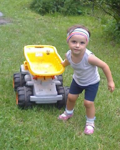 OLIWKA<a href="profile.php?lookup=57"> - agaswa</a><br/>
		         Komentarzy: 1
 Obejrzano:  25577 Ocena: <img src="images/star.gif" alt="*" style="vertical-align:middle"/><img src="images/star.gif" alt="*" style="vertical-align:middle"/><img src="images/star.gif" alt="*" style="vertical-align:middle"/><img src="images/star.gif" alt="*" style="vertical-align:middle"/><img src="images/star.gif" alt="*" style="vertical-align:middle"/>
