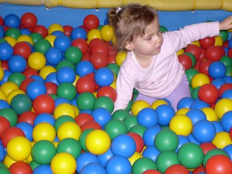 Martynka<a href="profile.php?lookup=124"> - MamaMartynki2005</a><br/>
		         Komentarzy: 1
 Obejrzano:  33389 Ocena: Brak
