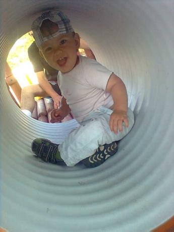 Ubaw<a href="profile.php?lookup=440"> - magda09</a><br/>
		         Komentarzy: 2
 Obejrzano:  29510 Ocena: <img src="images/star.gif" alt="*" style="vertical-align:middle"/><img src="images/star.gif" alt="*" style="vertical-align:middle"/><img src="images/star.gif" alt="*" style="vertical-align:middle"/><img src="images/star.gif" alt="*" style="vertical-align:middle"/><img src="images/star.gif" alt="*" style="vertical-align:middle"/>
