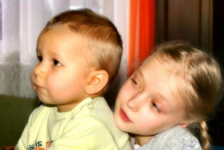 Aleks z Kuzynką<a href="profile.php?lookup=213"> - Aleks</a><br/>
		         Komentarzy: 2
 Obejrzano:  35361 Ocena: <img src="images/star.gif" alt="*" style="vertical-align:middle"/><img src="images/star.gif" alt="*" style="vertical-align:middle"/><img src="images/star.gif" alt="*" style="vertical-align:middle"/><img src="images/star.gif" alt="*" style="vertical-align:middle"/><img src="images/star.gif" alt="*" style="vertical-align:middle"/>
