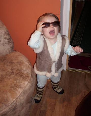 i jak pasuja mi ...?<a href="profile.php?lookup=352"> - senepa</a><br/>
		         Komentarzy: 1
 Obejrzano:  27722 Ocena: <img src="images/star.gif" alt="*" style="vertical-align:middle"/><img src="images/star.gif" alt="*" style="vertical-align:middle"/><img src="images/star.gif" alt="*" style="vertical-align:middle"/><img src="images/star.gif" alt="*" style="vertical-align:middle"/><img src="images/star.gif" alt="*" style="vertical-align:middle"/>
