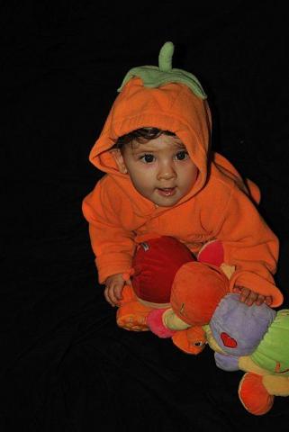 Moja Dynka :))<a href="profile.php?lookup=240"> - maama</a><br/>
		         Komentarzy: 1
 Obejrzano:  32945 Ocena: <img src="images/star.gif" alt="*" style="vertical-align:middle"/><img src="images/star.gif" alt="*" style="vertical-align:middle"/><img src="images/star.gif" alt="*" style="vertical-align:middle"/><img src="images/star.gif" alt="*" style="vertical-align:middle"/>
