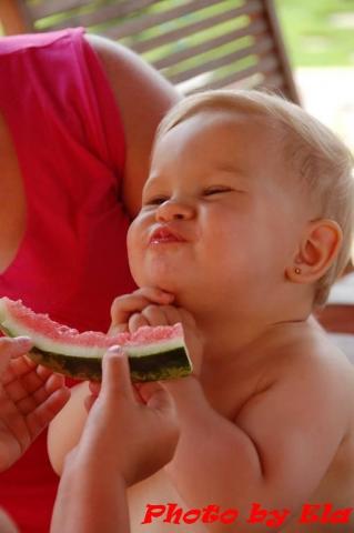 MNIAM MNIAM<a href="profile.php?lookup=465"> - EMISIA</a><br/>
		         Komentarzy: 3
 Obejrzano:  32213 Ocena: <img src="images/star.gif" alt="*" style="vertical-align:middle"/><img src="images/star.gif" alt="*" style="vertical-align:middle"/><img src="images/star.gif" alt="*" style="vertical-align:middle"/><img src="images/star.gif" alt="*" style="vertical-align:middle"/><img src="images/star.gif" alt="*" style="vertical-align:middle"/>
