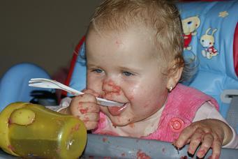 PAULUSIA JE SAMA<a href="profile.php?lookup=418"> - rybcia19</a><br/>
		         Komentarzy: 2
 Obejrzano:  28720 Ocena: <img src="images/star.gif" alt="*" style="vertical-align:middle"/><img src="images/star.gif" alt="*" style="vertical-align:middle"/><img src="images/star.gif" alt="*" style="vertical-align:middle"/><img src="images/star.gif" alt="*" style="vertical-align:middle"/>
