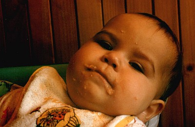 Wierz mi mamusiu- mam dość.<a href="profile.php?lookup=1"> - piotr</a><br/>
		         Komentarzy: 1
 Obejrzano:  52119 Ocena: <img src="images/star.gif" alt="*" style="vertical-align:middle"/><img src="images/star.gif" alt="*" style="vertical-align:middle"/><img src="images/star.gif" alt="*" style="vertical-align:middle"/><img src="images/star.gif" alt="*" style="vertical-align:middle"/>
