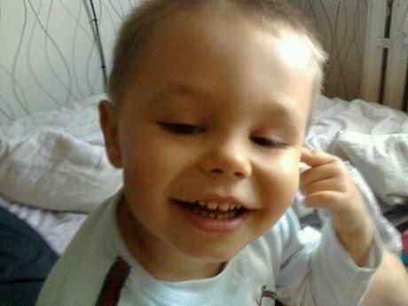 Lubię się śmiać<a href="profile.php?lookup=176"> - mATEUSZ f</a><br/>
		         Komentarzy: 1
 Obejrzano:  23401 Ocena: <img src="images/star.gif" alt="*" style="vertical-align:middle"/><img src="images/star.gif" alt="*" style="vertical-align:middle"/><img src="images/star.gif" alt="*" style="vertical-align:middle"/><img src="images/star.gif" alt="*" style="vertical-align:middle"/><img src="images/star.gif" alt="*" style="vertical-align:middle"/>
