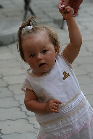 prawie idę sama<a href="profile.php?lookup=120"> - Agnieszka_al</a><br/>
		         Komentarzy: 1
 Obejrzano:  30645 Ocena: <img src="images/star.gif" alt="*" style="vertical-align:middle"/><img src="images/star.gif" alt="*" style="vertical-align:middle"/><img src="images/star.gif" alt="*" style="vertical-align:middle"/><img src="images/star.gif" alt="*" style="vertical-align:middle"/><img src="images/star.gif" alt="*" style="vertical-align:middle"/>
