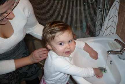 Czyste rączki<a href="profile.php?lookup=91"> - marta_5577</a><br/>
		         Komentarzy: 0
 Obejrzano:  31454 Ocena: Brak
