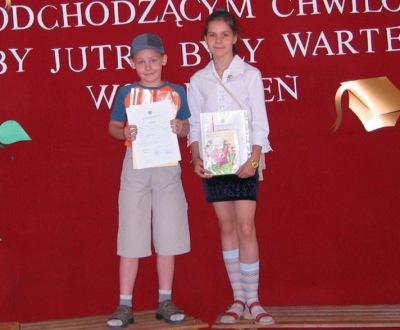 Chociaż raz naprawdę lubię szkołę<a href="profile.php?lookup=1"> - piotr</a><br/>
		         Komentarzy: 0
 Obejrzano:  45627 Ocena: <img src="images/star.gif" alt="*" style="vertical-align:middle"/><img src="images/star.gif" alt="*" style="vertical-align:middle"/><img src="images/star.gif" alt="*" style="vertical-align:middle"/>
