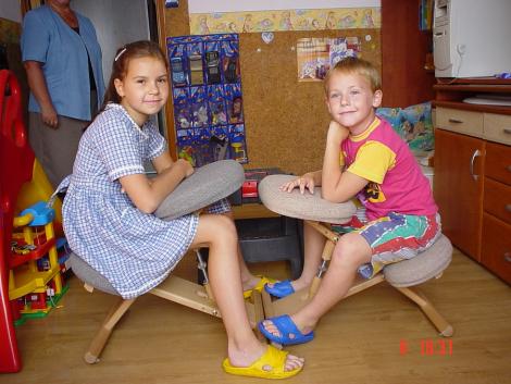 Portret rodzinny<a href="profile.php?lookup="> - </a><br/>
		         Komentarzy: 1
 Obejrzano:  32784 Ocena: <img src="images/star.gif" alt="*" style="vertical-align:middle"/><img src="images/star.gif" alt="*" style="vertical-align:middle"/><img src="images/star.gif" alt="*" style="vertical-align:middle"/><img src="images/star.gif" alt="*" style="vertical-align:middle"/><img src="images/star.gif" alt="*" style="vertical-align:middle"/>
