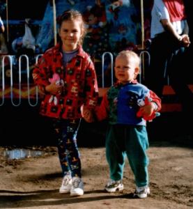 Razem!<a href="profile.php?lookup=1"> - piotr</a><br/>
		         Komentarzy: 2
 Obejrzano:  44421 Ocena: <img src="images/star.gif" alt="*" style="vertical-align:middle"/><img src="images/star.gif" alt="*" style="vertical-align:middle"/><img src="images/star.gif" alt="*" style="vertical-align:middle"/><img src="images/star.gif" alt="*" style="vertical-align:middle"/>
